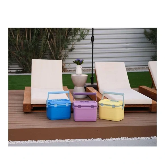 Stanley Lemon Cooler with Sky Blue Details - Picture 4 of 4